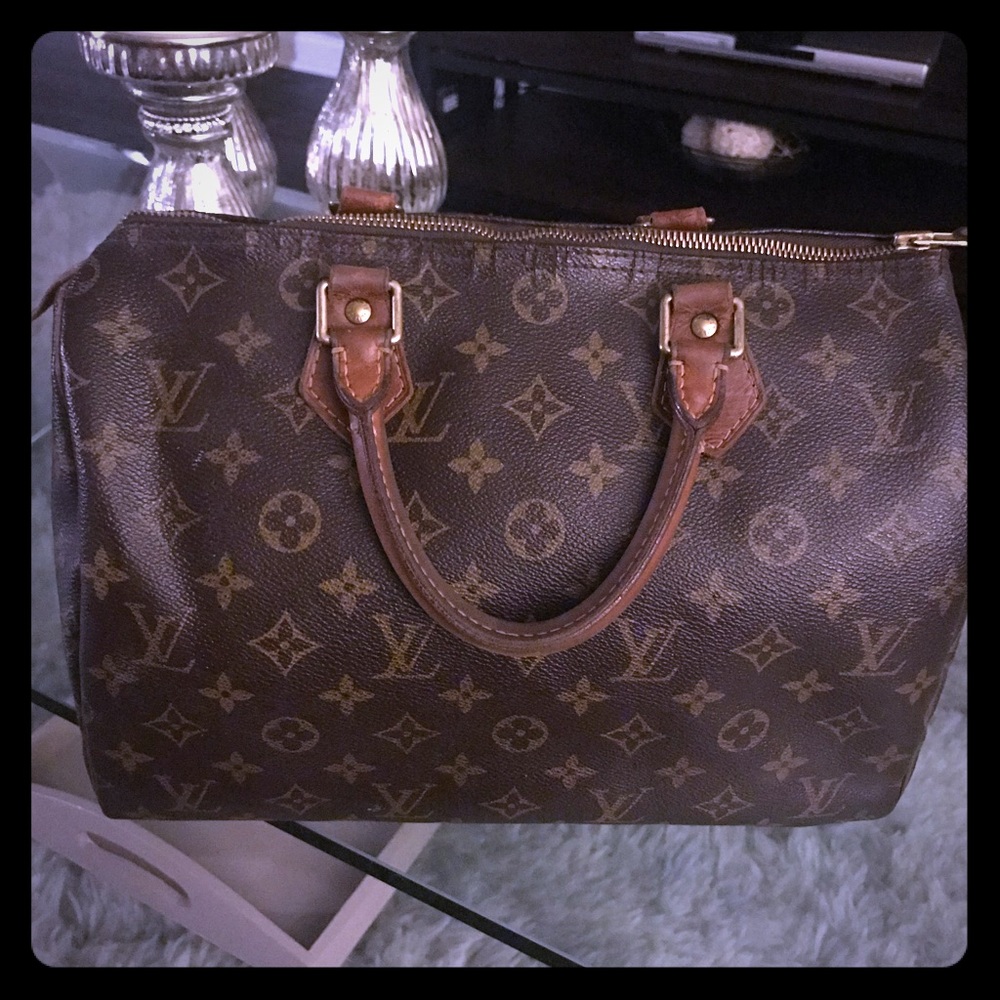 LOUIS Vuitton speedy 30